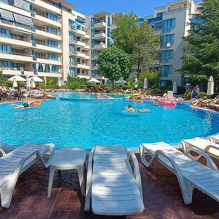 Excelsior Apartament 3*